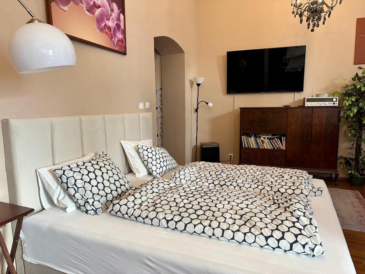 Home Away Main Square Apartment Poprad Dış mekan fotoğraf